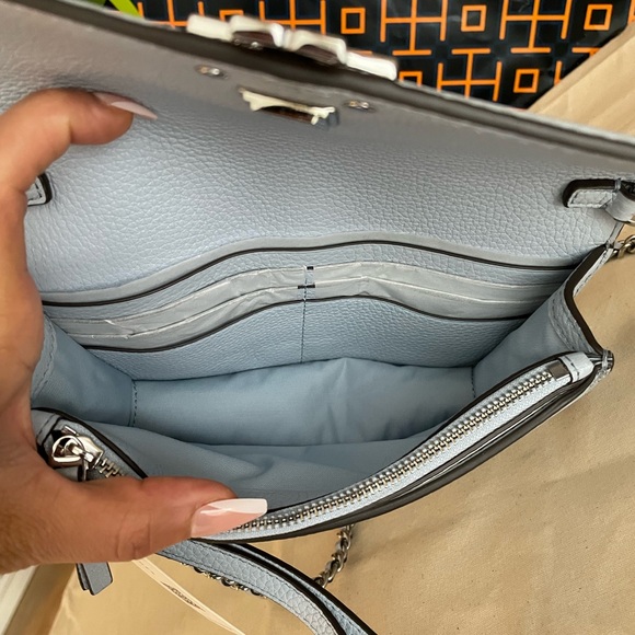 New, tory burch britten chain crossbody wallet w. Wristlet 141012 blue m… - Picture 8 of 17